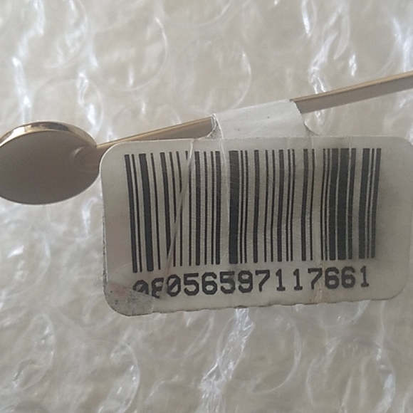 Sunglasses - Picture 7 of 8